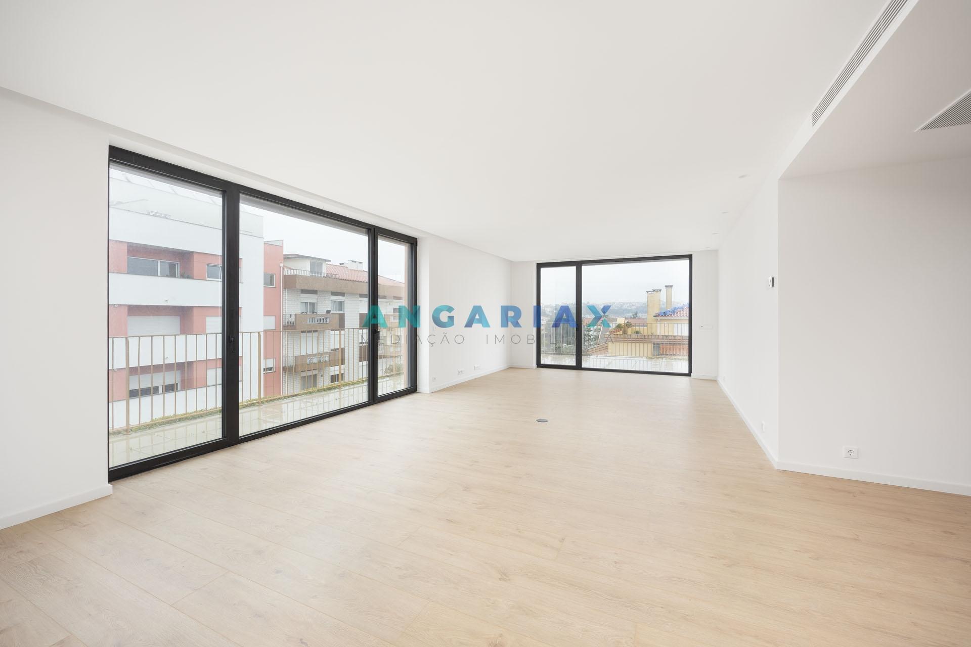 ANG765 - Apartamento T4 para Venda em Leiria