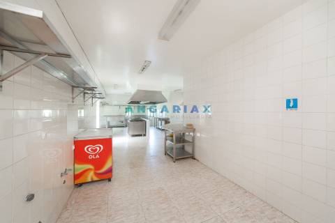 ANG831 - Quinta “ Olhos de Água” para Venda na Redinha, Pombal