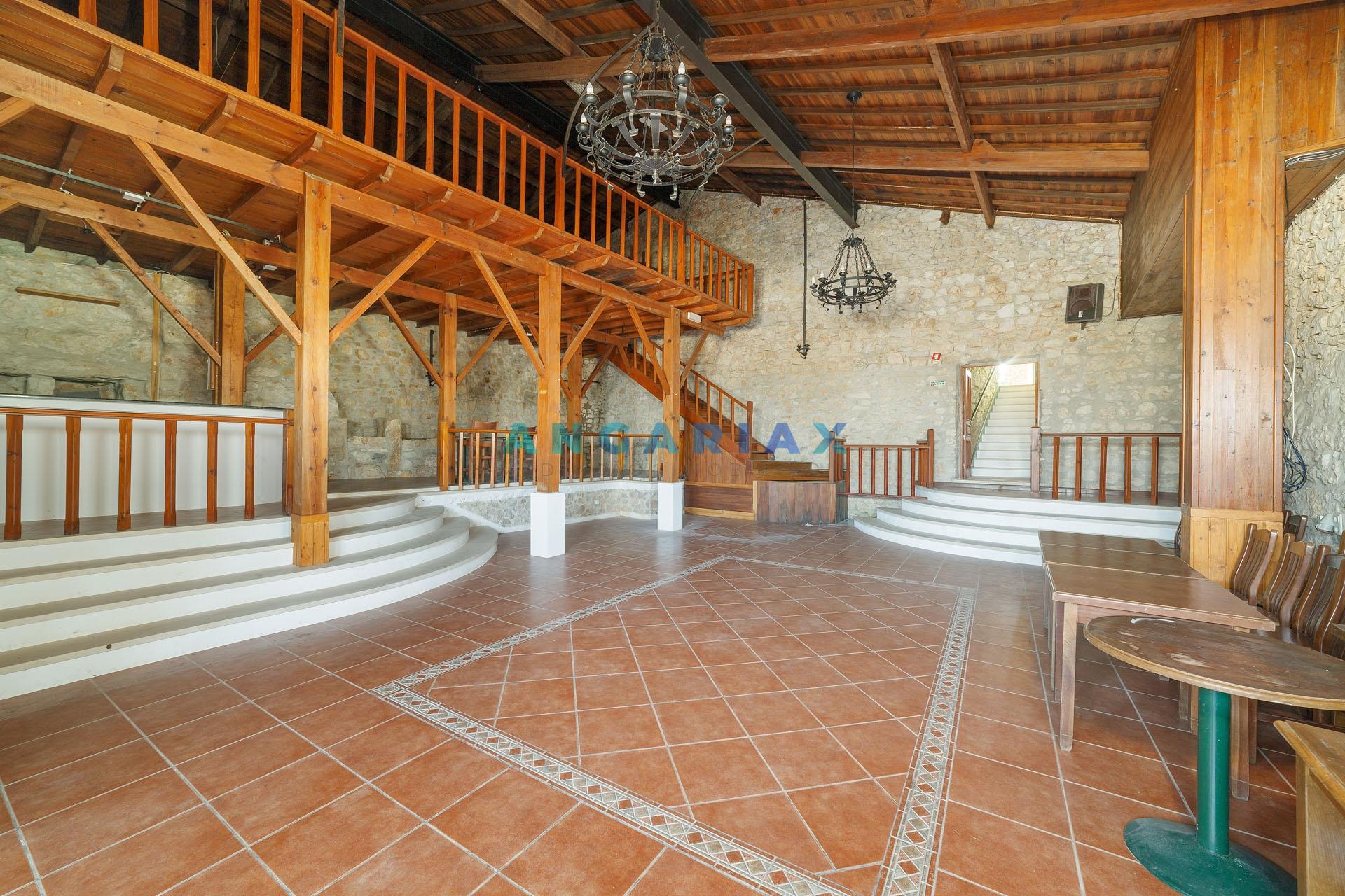 ANG831 - Quinta “ Olhos de Água” para Venda na Redinha, Pombal