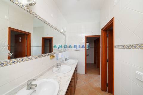 ANG831 - Quinta “ Olhos de Água” para Venda na Redinha, Pombal