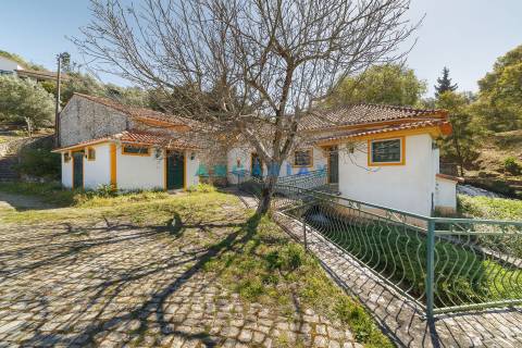 ANG831 - Quinta “ Olhos de Água” para Venda na Redinha, Pombal