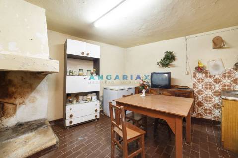 ANG836 - Moradia T2 para Venda em Arrimal, Porto de Mós