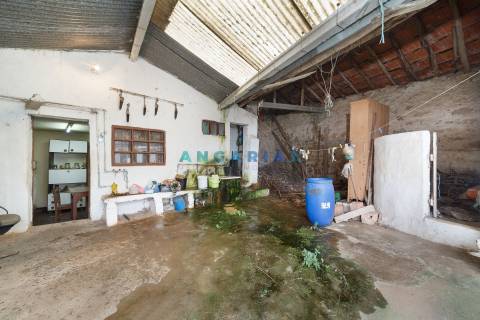 ANG836 - Moradia T2 para Venda em Arrimal, Porto de Mós