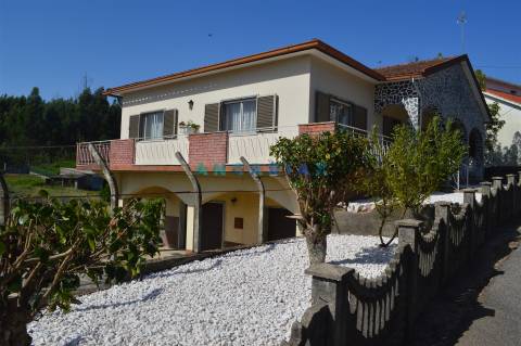 ANG863 - Moradia T3 para Venda em Figueiró dos Vinhos, Leiria