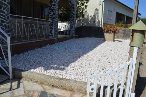 ANG863 - Moradia T3 para Venda em Figueiró dos Vinhos, Leiria