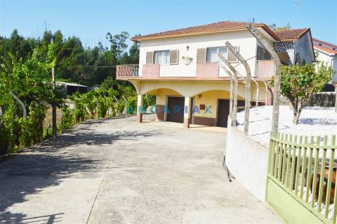 ANG863 - Moradia T3 para Venda em Figueiró dos Vinhos, Leiria