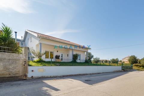 ANG906 - Moradia T3 para Venda em Soure