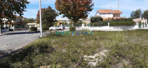 ANG928 - Terreno de 549 m2 para Venda em Parceiros, Leiria