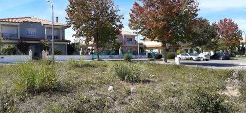 ANG928 - Terreno de 549 m2 para Venda em Parceiros, Leiria