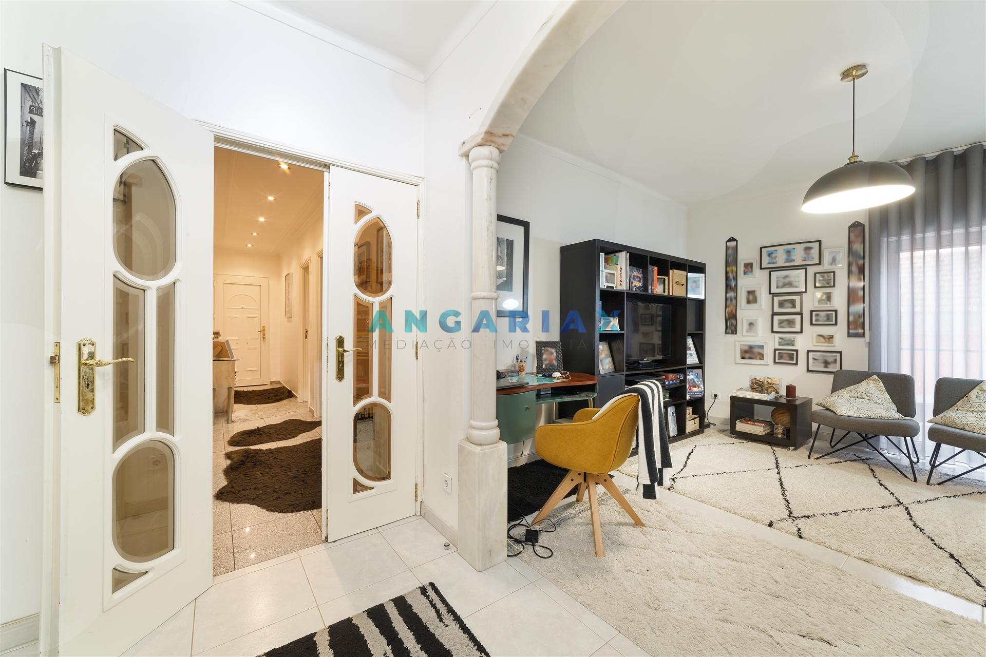 ANG962 - Apartamento T3 para Venda em Leiria