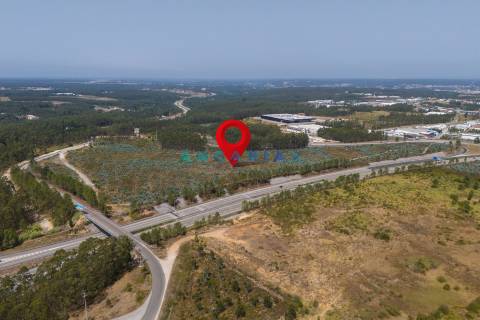 ANG390 - Terreno Industrial para Venda na Barosa, Leiria