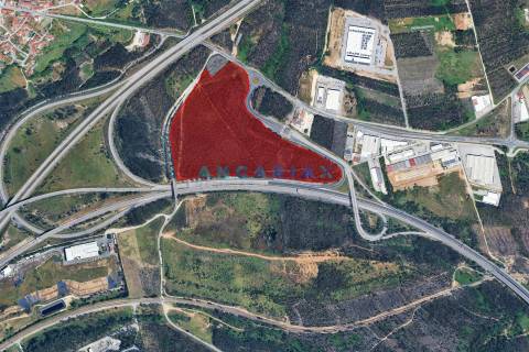 ANG390 - Terreno Industrial para Venda na Barosa, Leiria