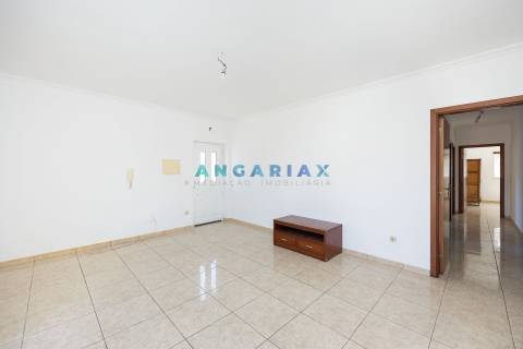 ANG987 - Prédio para Venda em Pedreiras, Porto de Mós, Leiria