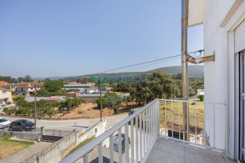 ANG987 - Prédio para Venda em Pedreiras, Porto de Mós, Leiria