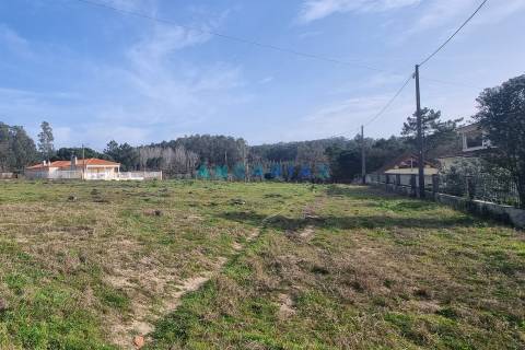 ANG1016 - Terreno de 3345m2 à Venda em Maceira, Leiria