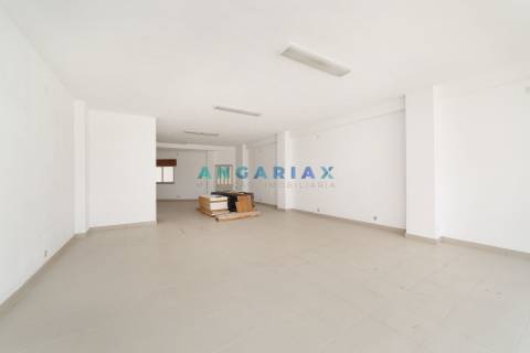 ANG1024 - Loja para Venda em Fátima, Ourém