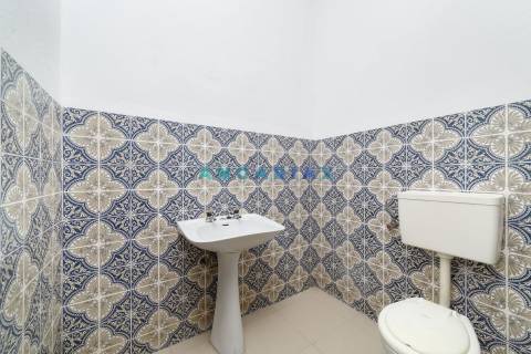 ANG1024 - Loja para Venda em Fátima, Ourém