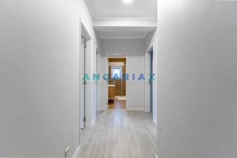 ANG1065 - Apartamento T2 para Venda na Batalha