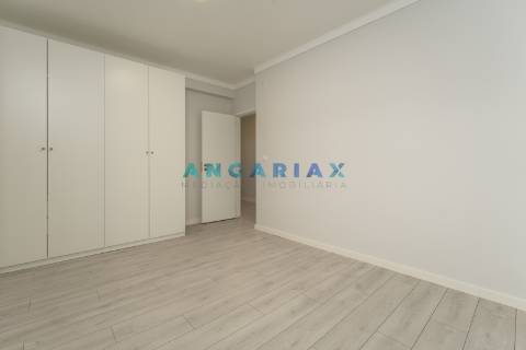 ANG1065 - Apartamento T2 para Venda na Batalha