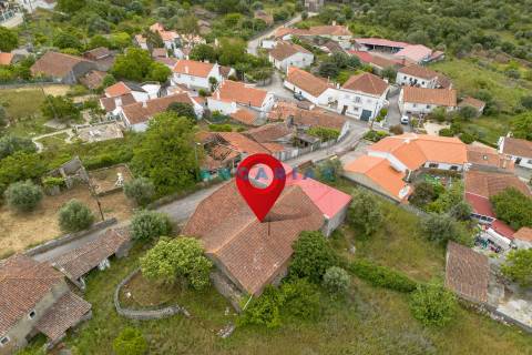 ANG1100 – Lagar para Venda em Alcaria, Porto de Mós