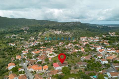 ANG1100 – Lagar para Venda em Alcaria, Porto de Mós