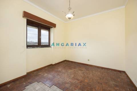 ANG1104 - Moradia T2+2 para Venda em Serro Ventoso, Porto de Mós