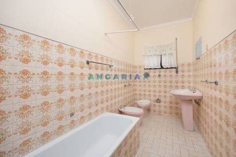 ANG1104 - Moradia T2+2 para Venda em Serro Ventoso, Porto de Mós