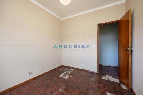 ANG1104 - Moradia T2+2 para Venda em Serro Ventoso, Porto de Mós