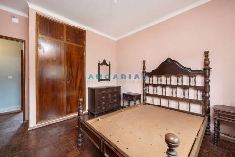 ANG1104 - Moradia T2+2 para Venda em Serro Ventoso, Porto de Mós