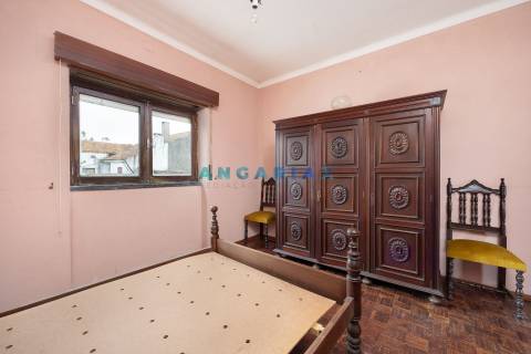 ANG1104 - Moradia T2+2 para Venda em Serro Ventoso, Porto de Mós