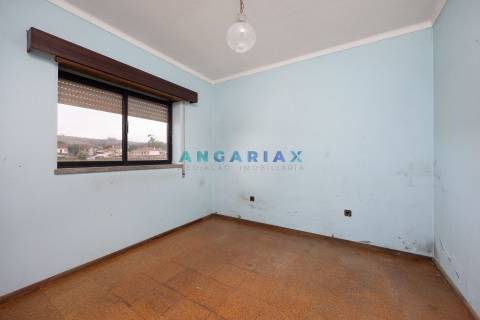 ANG1104 - Moradia T2+2 para Venda em Serro Ventoso, Porto de Mós