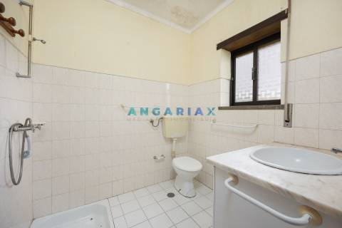 ANG1104 - Moradia T2+2 para Venda em Serro Ventoso, Porto de Mós