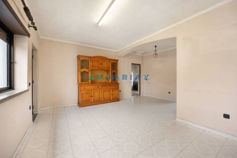 ANG1104 - Moradia T2+2 para Venda em Serro Ventoso, Porto de Mós