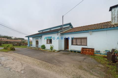 ANG1104 - Moradia T2+2 para Venda em Serro Ventoso, Porto de Mós
