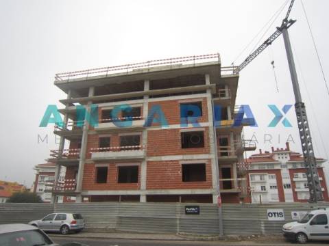 ANG1143 - Apartamento T4 NOVO para venda em Marinha Grande