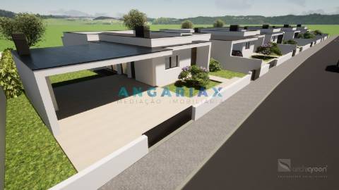 ANG1172  - Moradia T3 para Venda em Marinha Grande