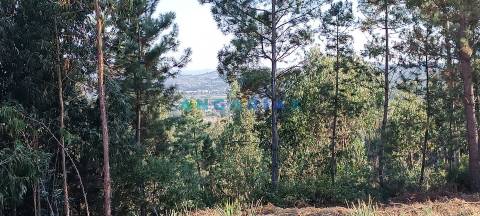 ANG1192 - Terreno com 416m2 para Venda em Leiria