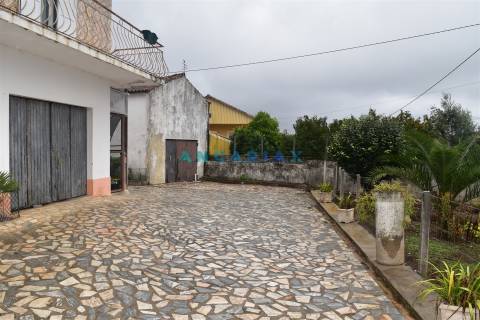 ANG1236 - Moradia T3 para Venda em Bairradas, Figueiró dos vinhos