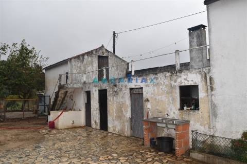 ANG1236 - Moradia T3 para Venda em Bairradas, Figueiró dos vinhos