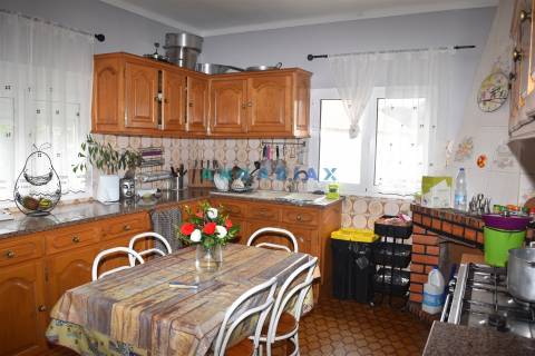 ANG1236 - Moradia T3 para Venda em Bairradas, Figueiró dos vinhos