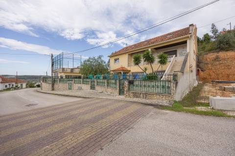 ANG1249 - Moradia T4 para Venda em Pelariga, Pombal