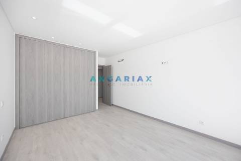 ANG1293 - Moradia T3 para Venda em Leiria