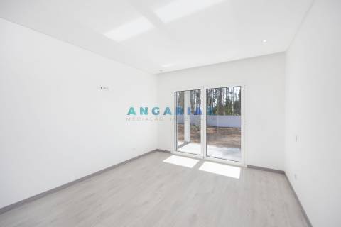 ANG1293 - Moradia T3 para Venda em Leiria
