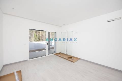 ANG1293 - Moradia T3 para Venda em Leiria