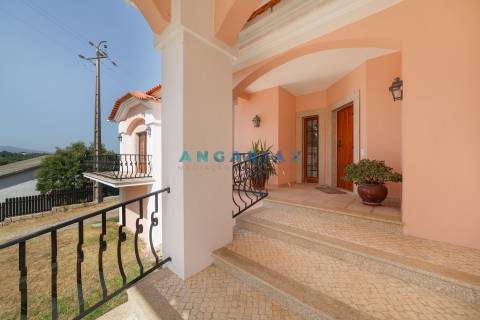 ANG1055 - Moradia T9 para Venda em Pedrógão Grande