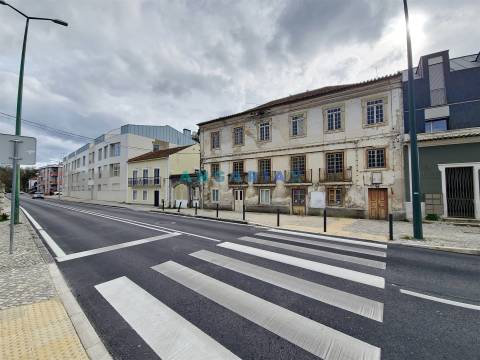 ANG1347 - Prédio para Venda em Leiria