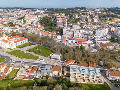 ANG1347 - Prédio para Venda em Leiria