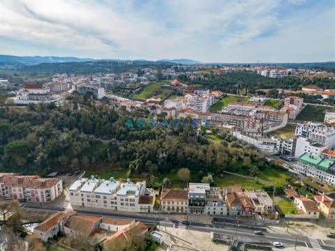 ANG1347 - Prédio para Venda em Leiria
