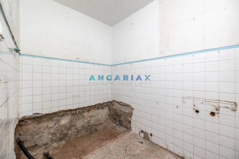 ANG1355 - Moradia T2 para Venda em Porto de Mós