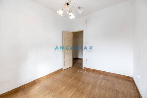 ANG1355 - Moradia T2 para Venda em Porto de Mós